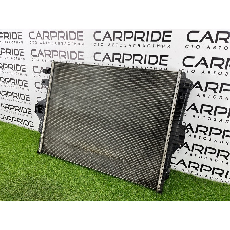 Радиатор охлаждения (система охлаждения) Volkswagen Touareg FL 2015 3.6 7P0121253A