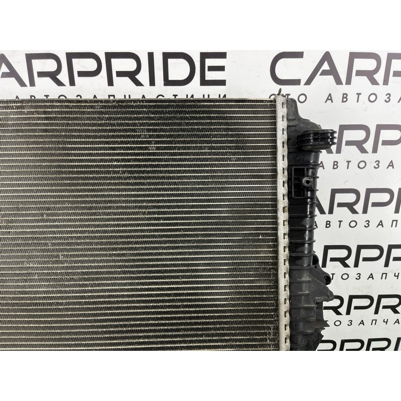 Радиатор охлаждения (система охлаждения) Volkswagen Touareg FL 2015 3.6 7P0121253A