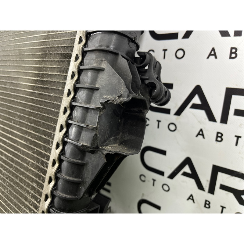 Радиатор охлаждения (система охлаждения) Volkswagen Touareg FL 2015 3.6 7P0121253A