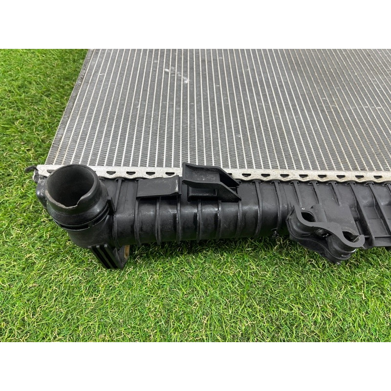 Радиатор охлаждения (система охлаждения) Volkswagen Touareg FL 2015 3.6 7P0121253A