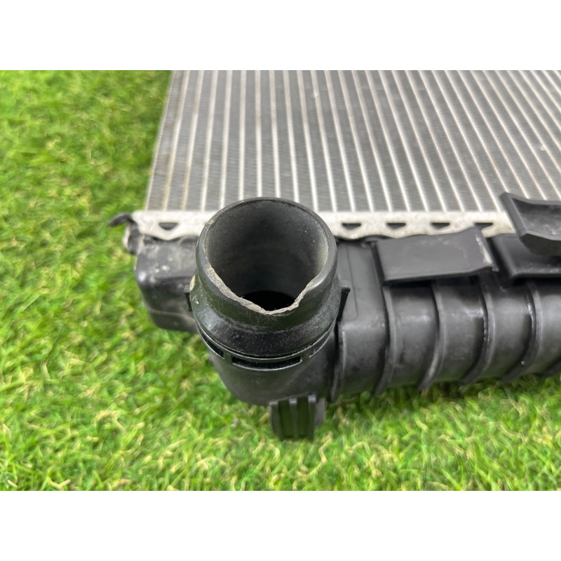 Радиатор охлаждения (система охлаждения) Volkswagen Touareg FL 2015 3.6 7P0121253A