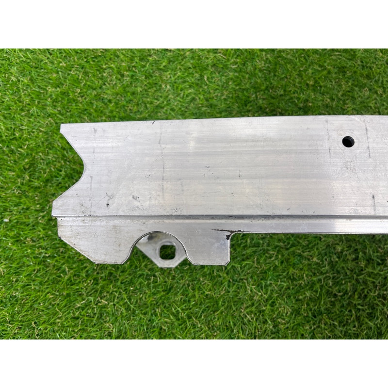 Підсилювач бампера (зовнішні елементи кузова) BMW 5-series G30 2017 2.0 B46B20 51127373851