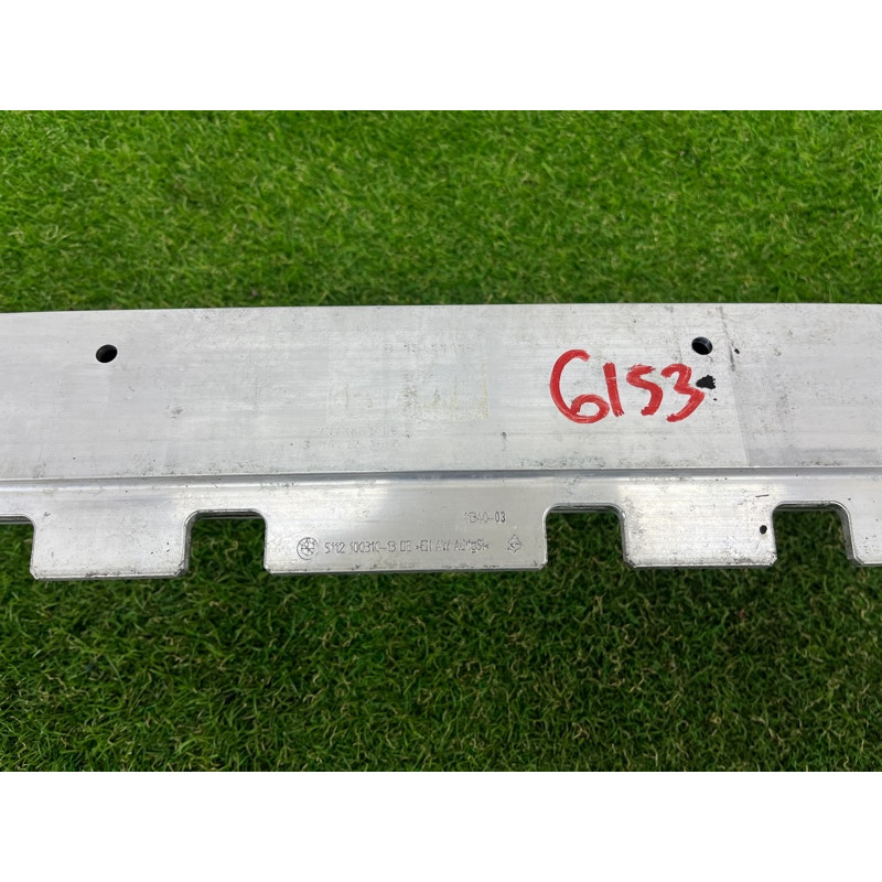 Підсилювач бампера (зовнішні елементи кузова) BMW 5-series G30 2017 2.0 B46B20 51127373851