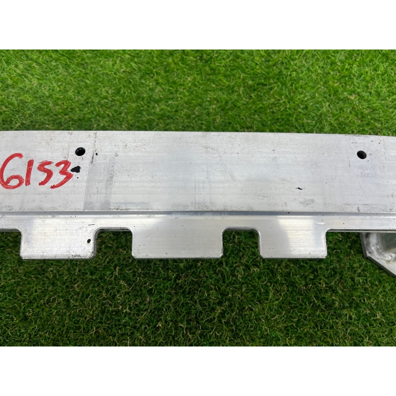 Підсилювач бампера (зовнішні елементи кузова) BMW 5-series G30 2017 2.0 B46B20 51127373851