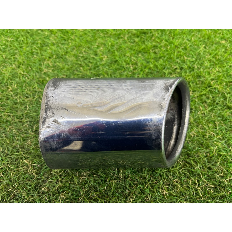 Насадка глушителя (выпускная система) AUDI A4 B9 2017 2.0 8W0071762