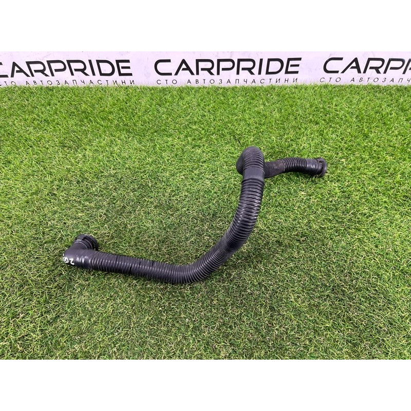 Трубка насоса вторичного воздуха (двигатель и элементы) AUDI Q5 8R 2012 3.2 CALB 8R0133817