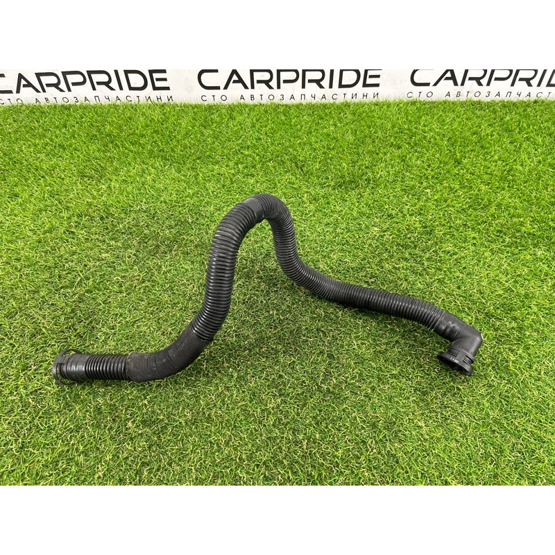 Трубка насоса вторичного воздуха (двигатель и элементы) AUDI Q5 8R 2012 3.2 CALB 8R0133817