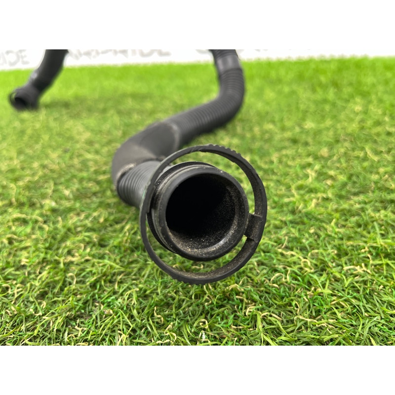 Трубка насоса вторичного воздуха (двигатель и элементы) AUDI Q5 8R 2012 3.2 CALB 8R0133817