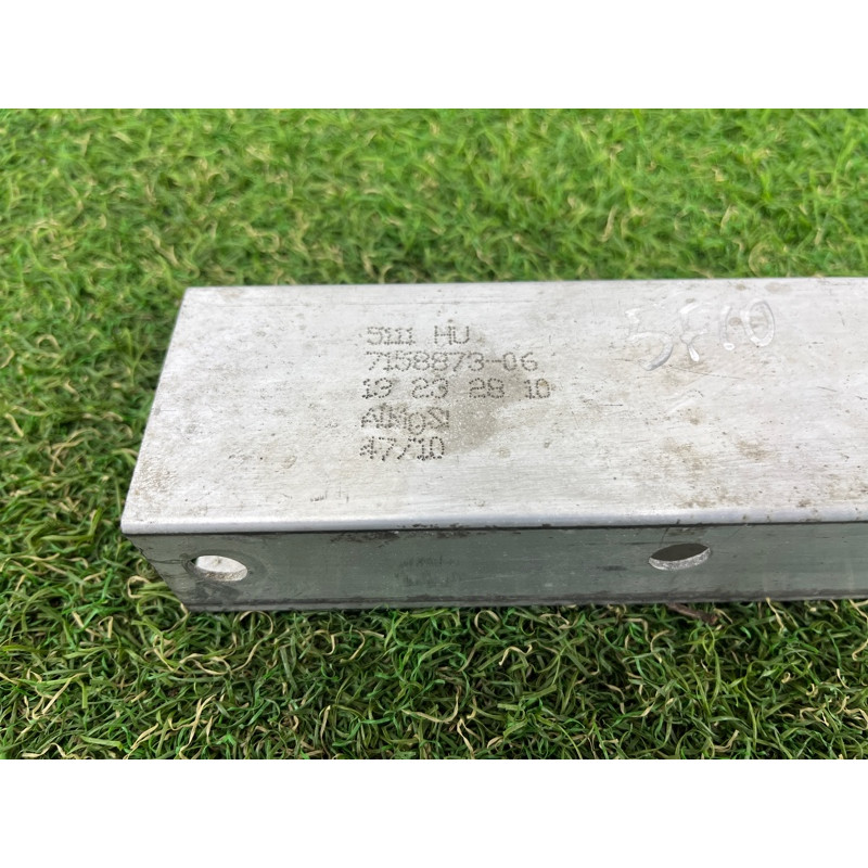 Кронштейн усилителя бампера (стекла и зеркала) BMW 5-series F10 2011 3.0 51117158873