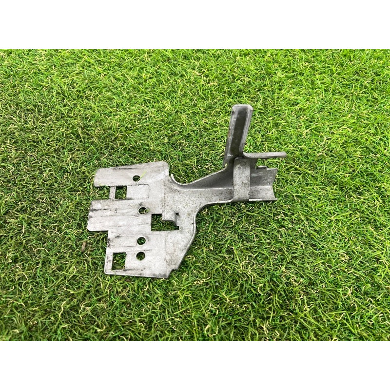 Кронштейн термостата (кронштейны двигателя) BMW 5-series F10 2011 3.0 11537580626