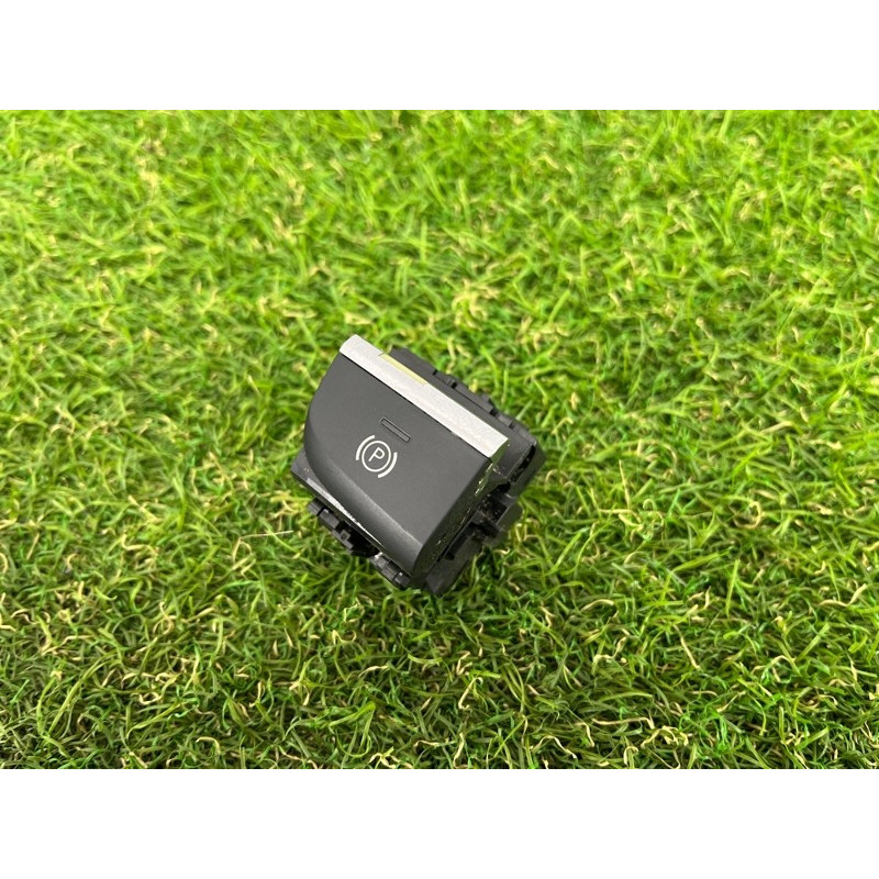 Кнопка стояночного тормоза (электрика / кнопки) AUDI A3 8V 2015 1.8 8V1927225A