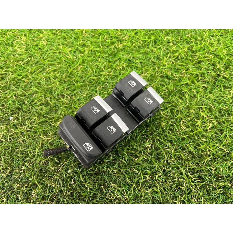 Блок кнопок стеклоподъемников (электрика / кнопки) AUDI A4 B9 2017 2.0 8W0959851E5PR