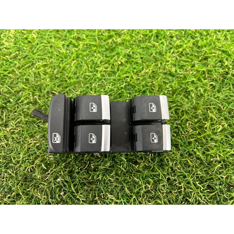 Блок кнопок стеклоподъемников (электрика / кнопки) AUDI A4 B9 2017 2.0 8W0959851E5PR