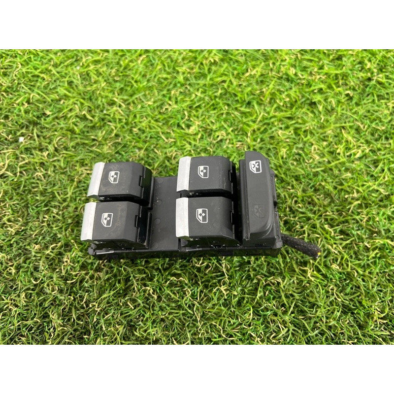 Блок кнопок стеклоподъемников (электрика / кнопки) AUDI A4 B9 2017 2.0 8W0959851E5PR