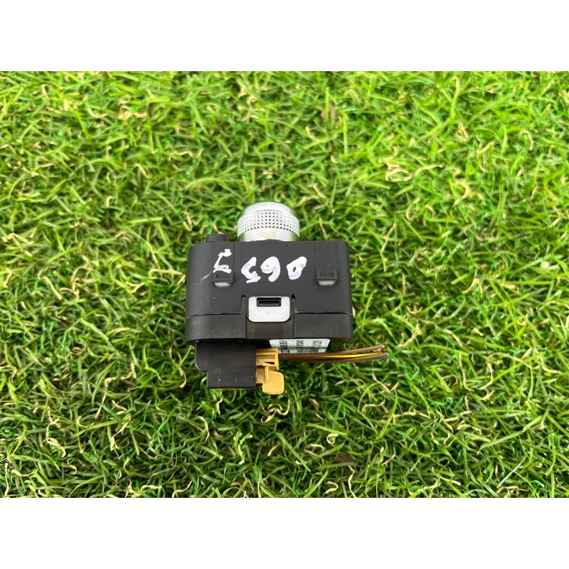 Кнопка регулировки зеркала (электрика / кнопки) AUDI A4 B9 2017 2.0 4M0959565P