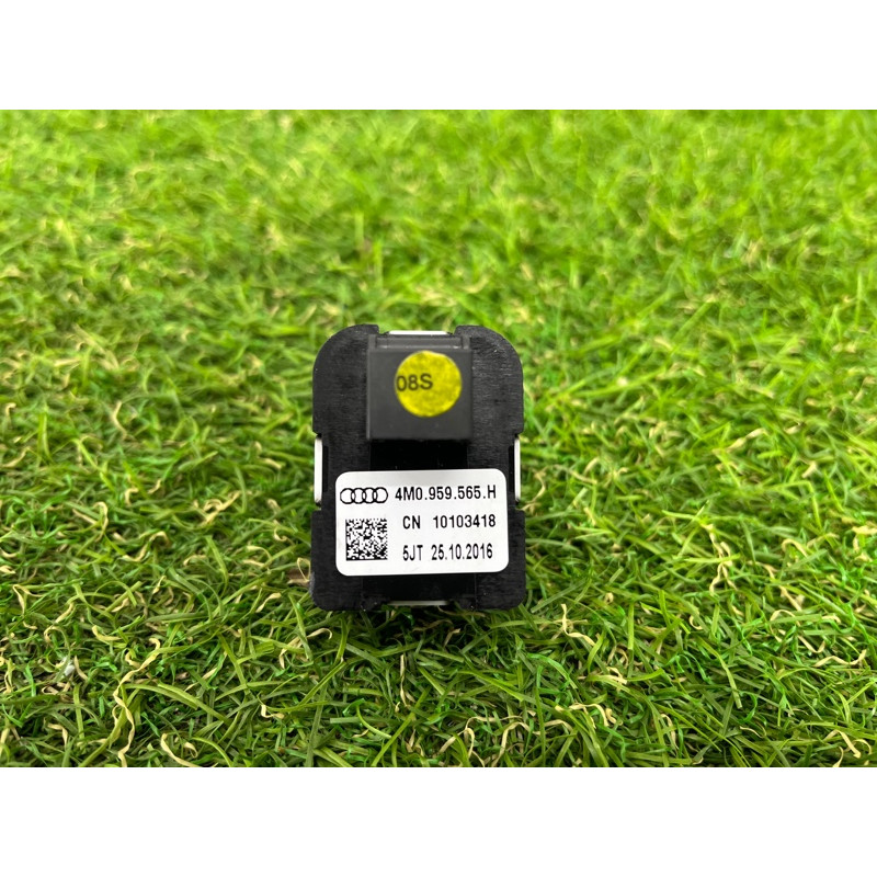 Кнопка регулировки зеркала (электрика / кнопки) AUDI A4 B9 2017 2.0 4M0959565P