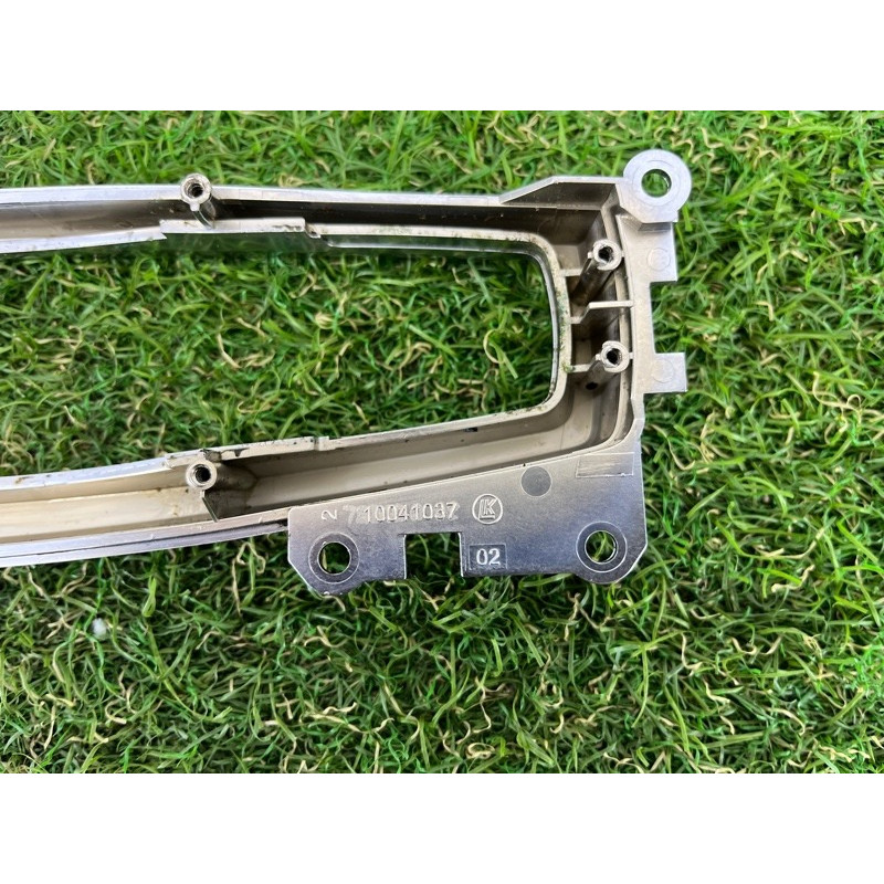 Декоративная накладка центральной консоли (салон) BMW X3 F25 2012 3.0 61319189064