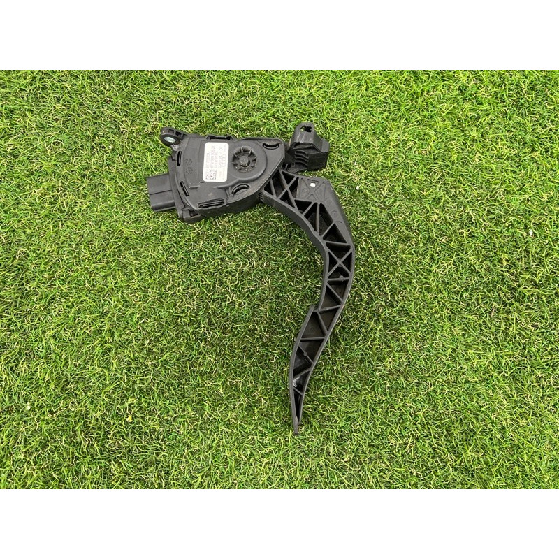 Педаль газа (электрика двигателя) AUDI Q5 8R 2012 3.2 CALB 8K1723523A