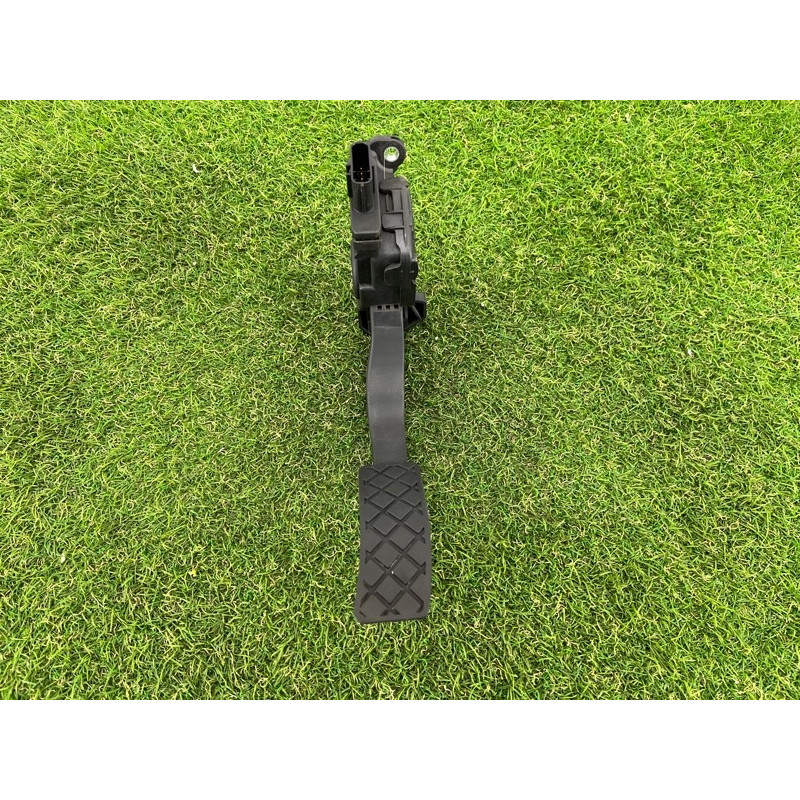 Педаль газа (электрика двигателя) AUDI Q5 8R 2012 3.2 CALB 8K1723523A