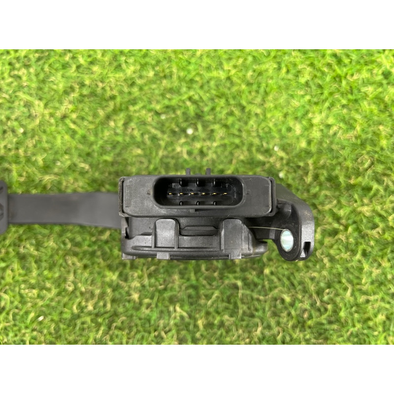 Педаль газа (электрика двигателя) AUDI Q5 8R 2012 3.2 CALB 8K1723523A