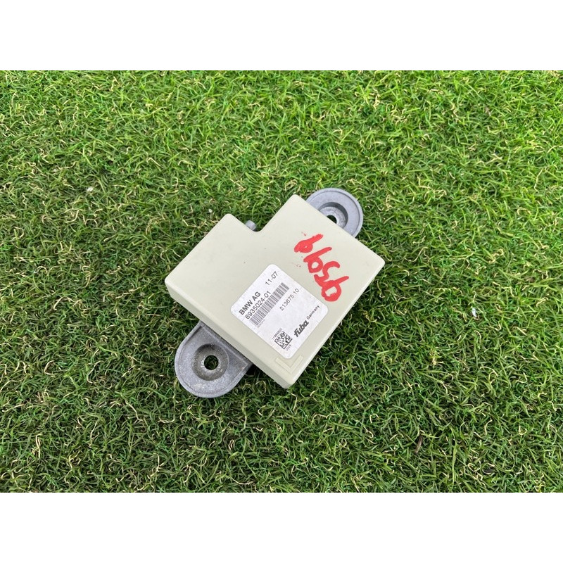 Усилитель антенны (электрика) BMW X5 E70 2008 3.0 N52N 65206935024