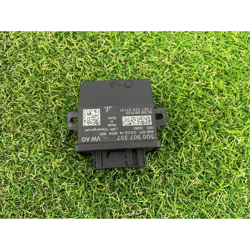 Блок управления корректором фар (электрика / блок управления) AUDI A3 8V 2018 2.0 CZRA 5Q0907357Z00