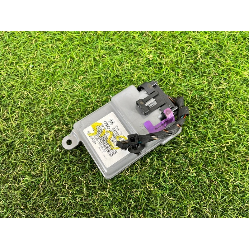 Датчик присутствия пассажира (электрика / датчики) AUDI Q5 8R 2012 3.2 CALB 8R0959339A