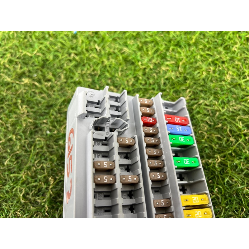 Блок предохранителей (электрика) BMW 5-series G30 2017 2.0 B46B20 61149350313