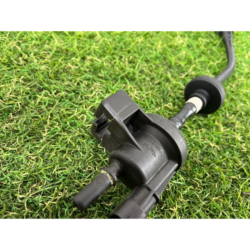 Клапан вентиляции топливного бака (топливная система) CHEVROLET Cruze J300 2011 1.4 55577313