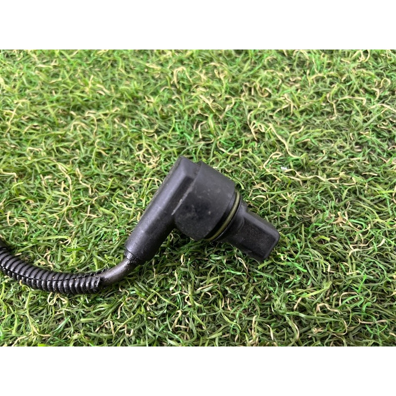 Датчик положения коленвала (электрика двигателя) Volkswagen Touareg NF 2012 3.6 03H906433