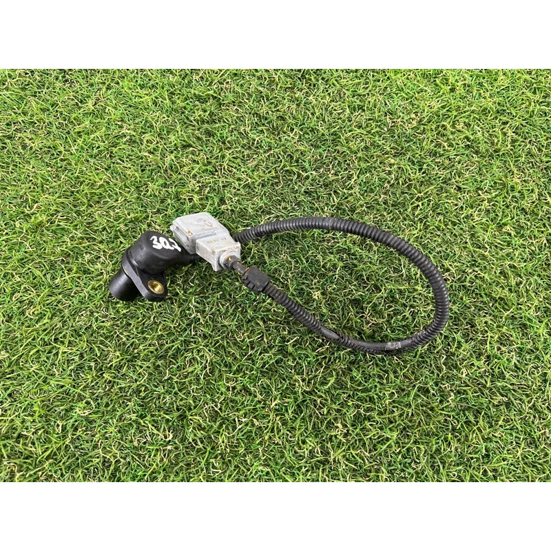 Датчик положения коленвала (электрика двигателя) AUDI Q7 4L 2007 3.6 022957147A