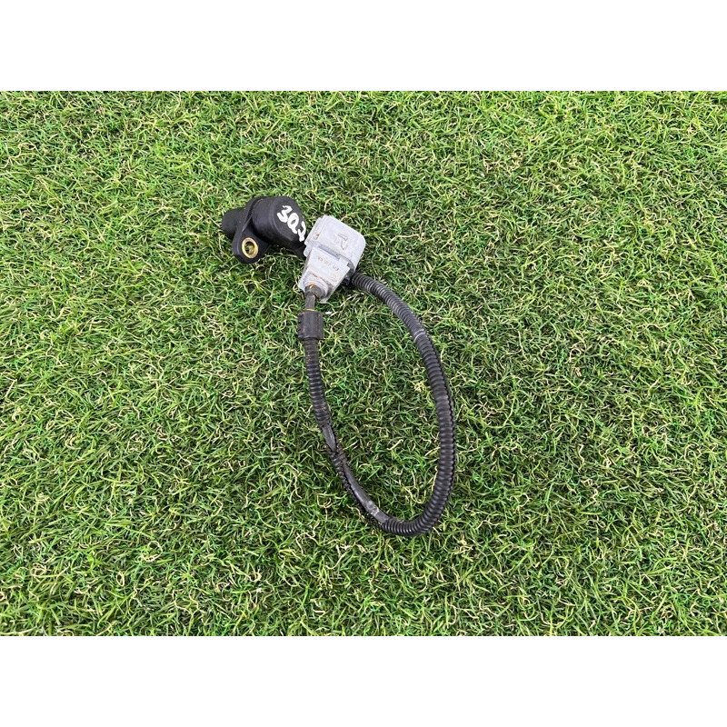 Датчик положения коленвала (электрика двигателя) AUDI Q7 4L 2007 3.6 022957147A