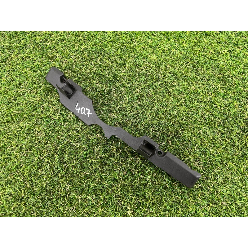 Декоративная крышка двигателя (двигатель и элементы) AUDI Q7 4L 2014 3.0 TFSi CTWB 06E103935E