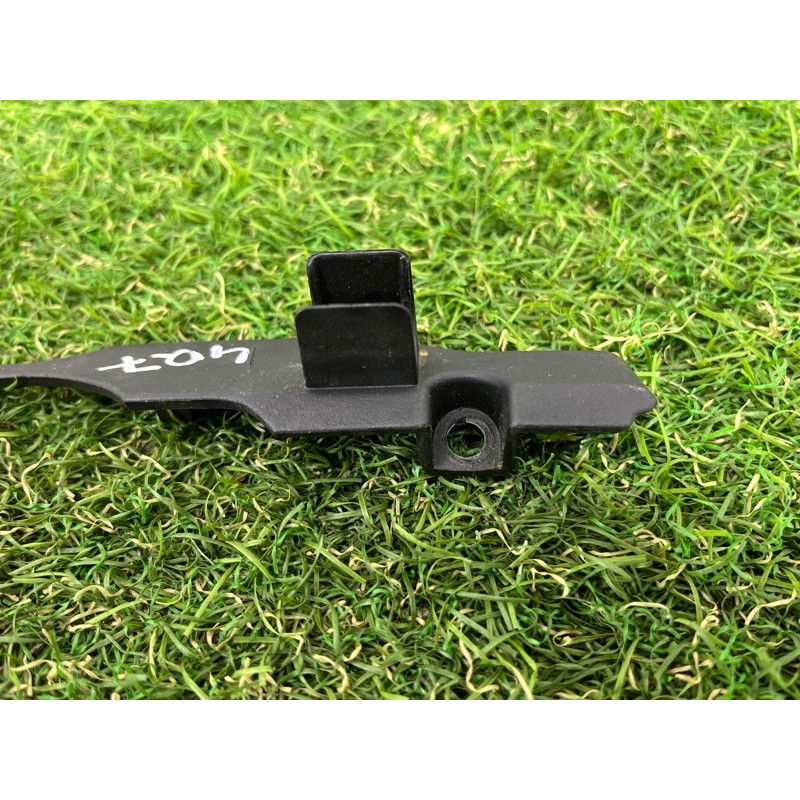 Декоративная крышка двигателя (двигатель и элементы) AUDI Q7 4L 2014 3.0 TFSi CTWB 06E103935E