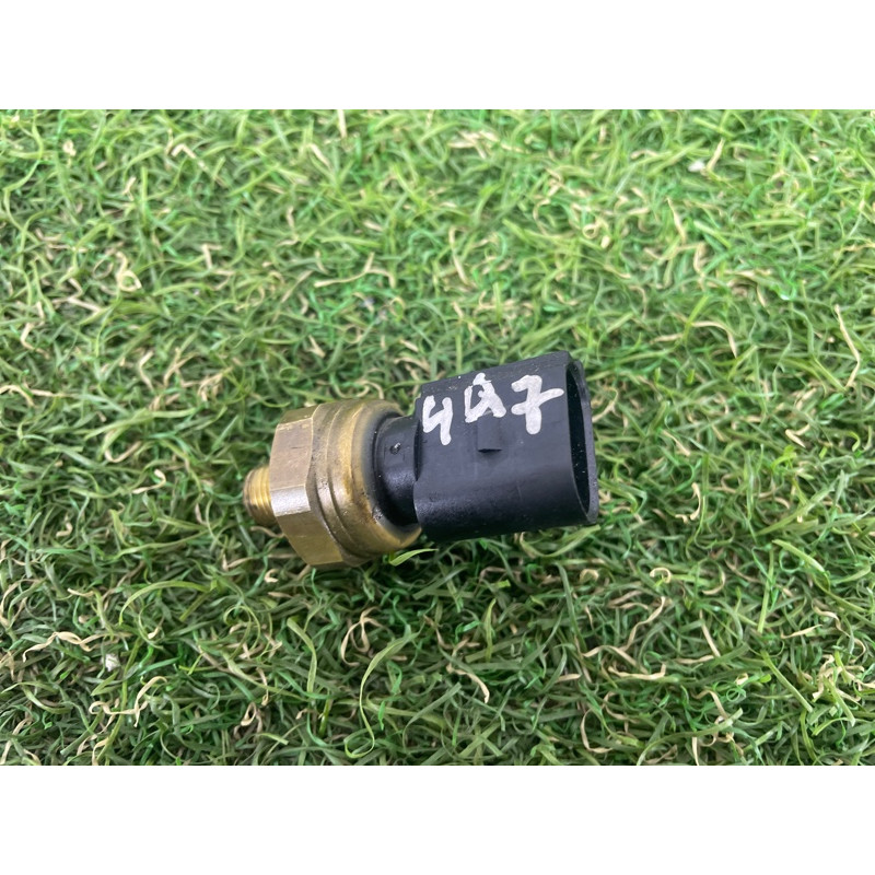 Датчик давления топлива (электрика / датчики) AUDI Q7 4L 2014 3.0 TFSi CTWB 06E906051K