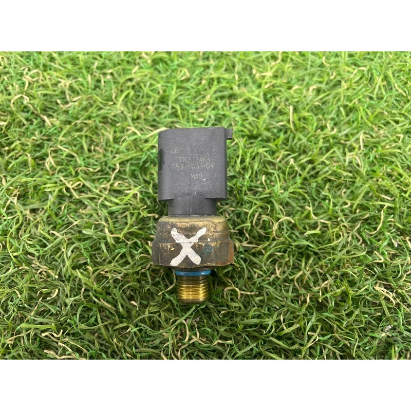 Датчик давления топлива (электрика / датчики) AUDI A7 4G 2013 3.0 CGXB 06E906051K