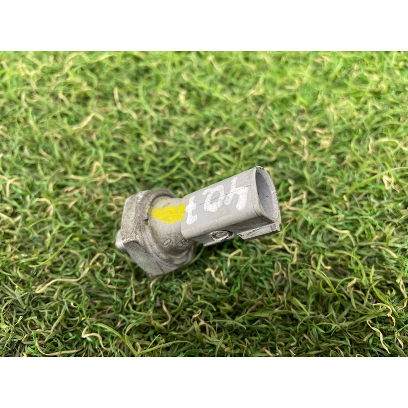 Датчик давления масла (электрика двигателя) AUDI Q7 4L 2014 3.0 TFSi CTWB 038919081P