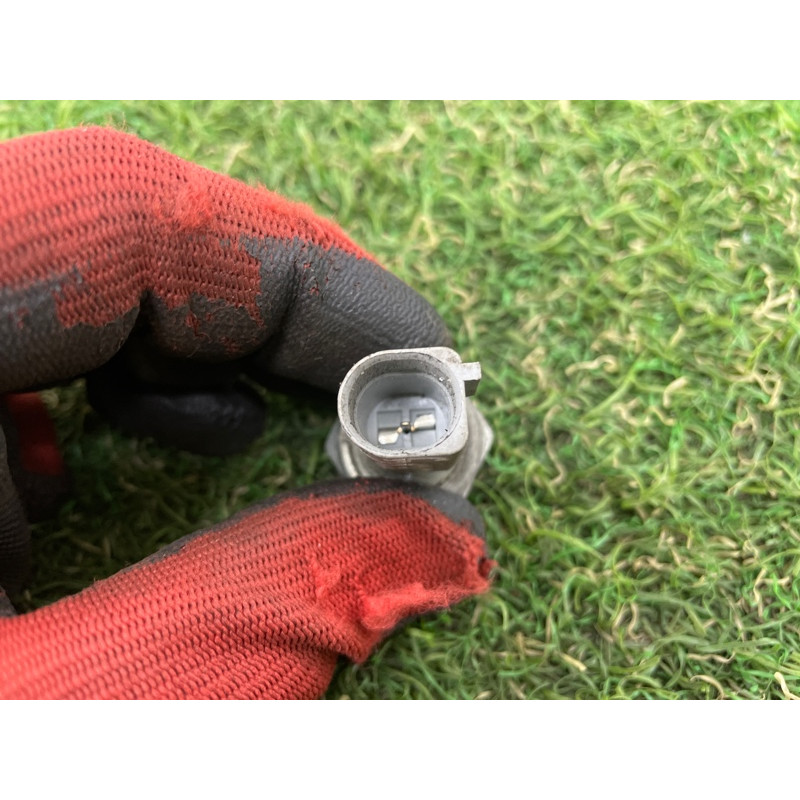 Датчик давления масла (электрика двигателя) AUDI Q7 4M 2017 3.0 TFSi CREC 06E919081D