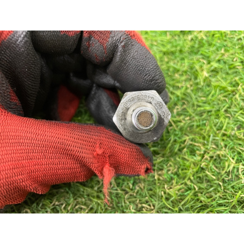 Датчик давления масла (электрика двигателя) Volkswagen Touareg NF 2012 3.0 059919081D