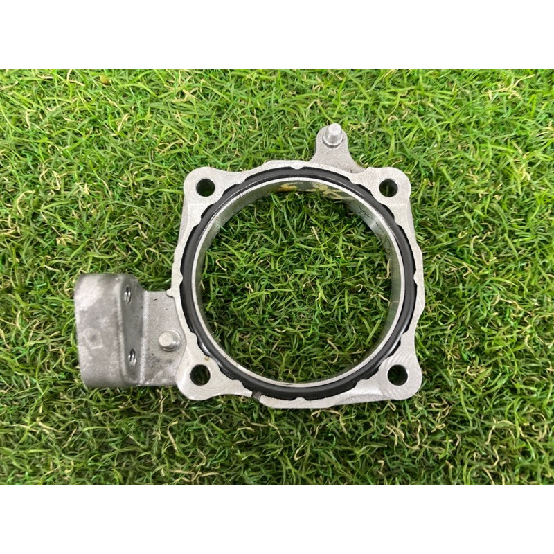 Адаптер дроссельной заслонки (кронштейны двигателя) AUDI Q7 4L 2014 3.0 TFSi CTWB 06E145175H