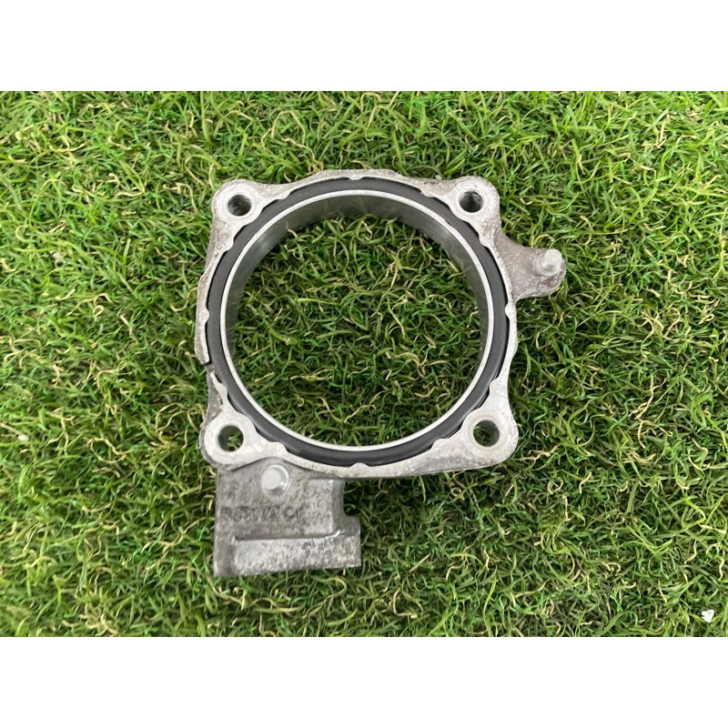 Адаптер дроссельной заслонки (кронштейны двигателя) AUDI Q7 4M 2017 3.0 TFSi CREC 06E145175J