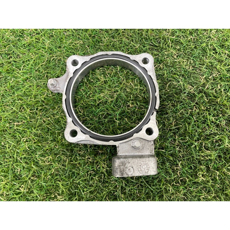 Адаптер дроссельной заслонки (кронштейны двигателя) AUDI Q7 4M 2017 3.0 TFSi CREC 06E145175J