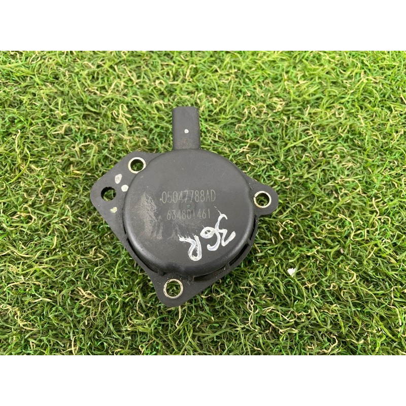 Клапан фазорегулятора (электрика двигателя) Jeep Grand Cherokee WK2 2017 3.6 5047788AD