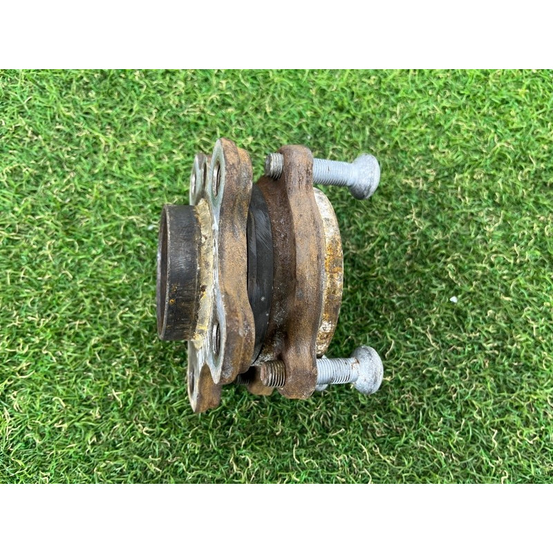 Ступиця (підвіска) BMW 5-series G30 2017 2.0 B46B20 31206899176