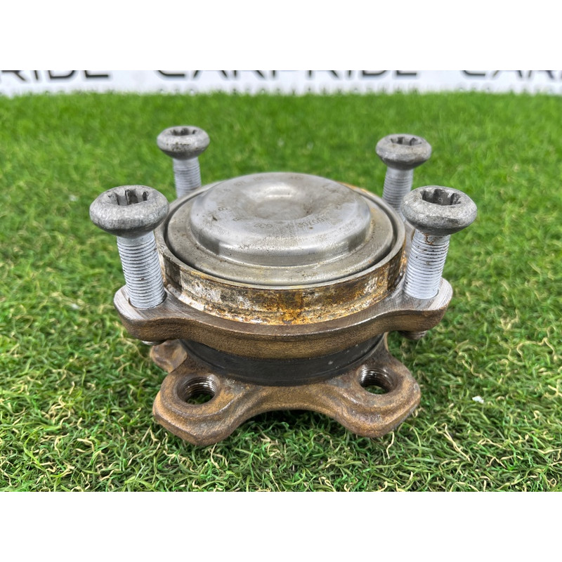 Ступиця (підвіска) BMW 5-series G30 2017 2.0 B46B20 31206899176