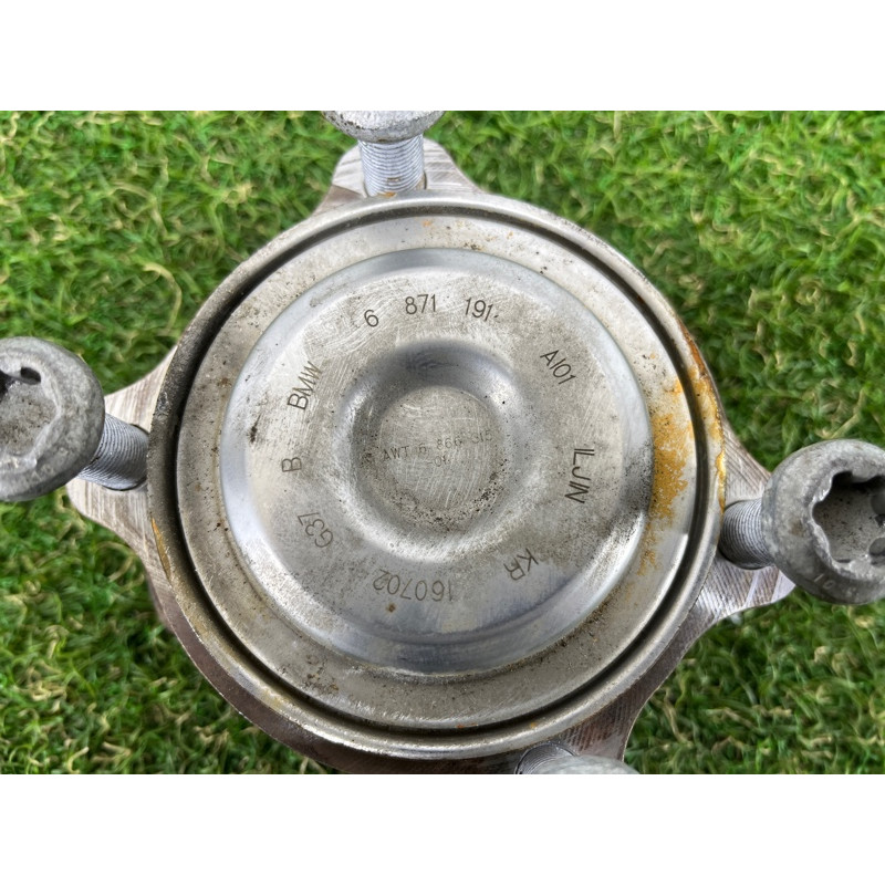 Ступиця (підвіска) BMW 5-series G30 2017 2.0 B46B20 31206899176