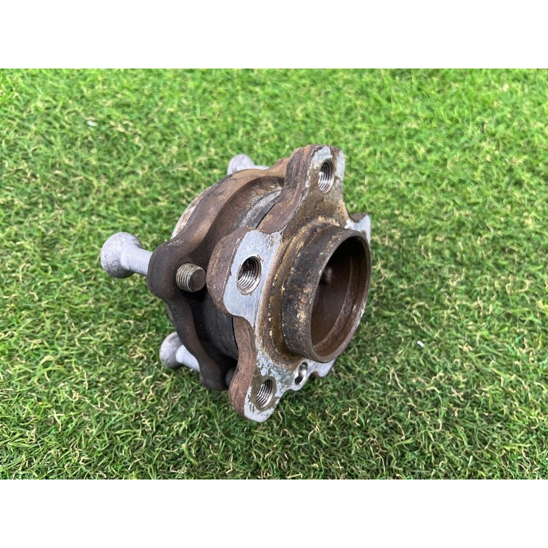 Ступиця (підвіска) BMW 5-series G30 2017 2.0 B46B20 31206899176