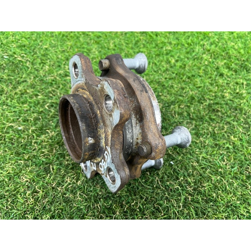 Ступиця (підвіска) BMW 5-series G30 2017 2.0 B46B20 31206899176