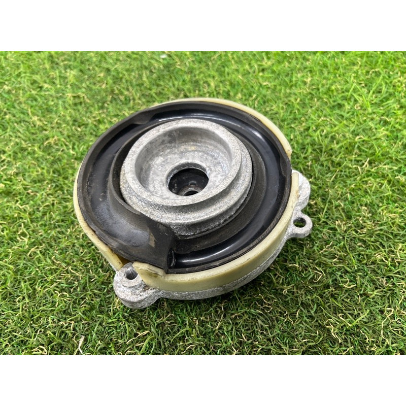 Опора стойки (подвеска) AUDI A4 B9 2017 2.0 8W0412377