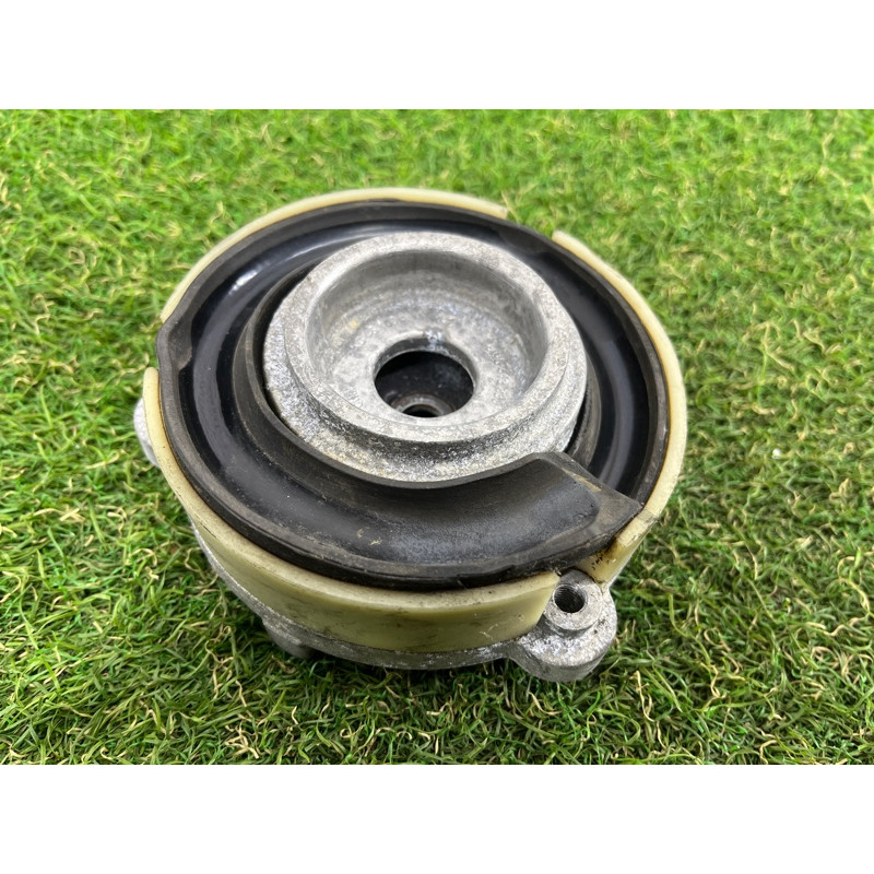 Опора стойки (подвеска) AUDI A4 B9 2017 2.0 8W0412377